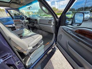 Ford F250 Super Duty Crew Cab - Thumbnail 2