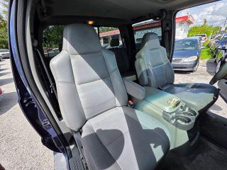 Ford F250 Super Duty Crew Cab - Thumbnail 3