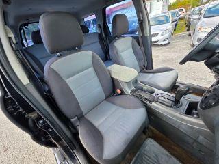 Ford Escape - Thumbnail 3