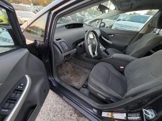 Toyota Prius - Thumbnail 18