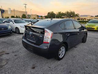 Toyota Prius - Thumbnail 13