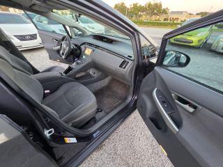 Toyota Prius - Thumbnail 2