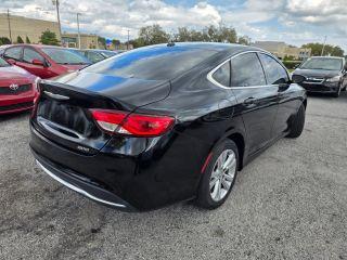 Chrysler 200 - Thumbnail 13