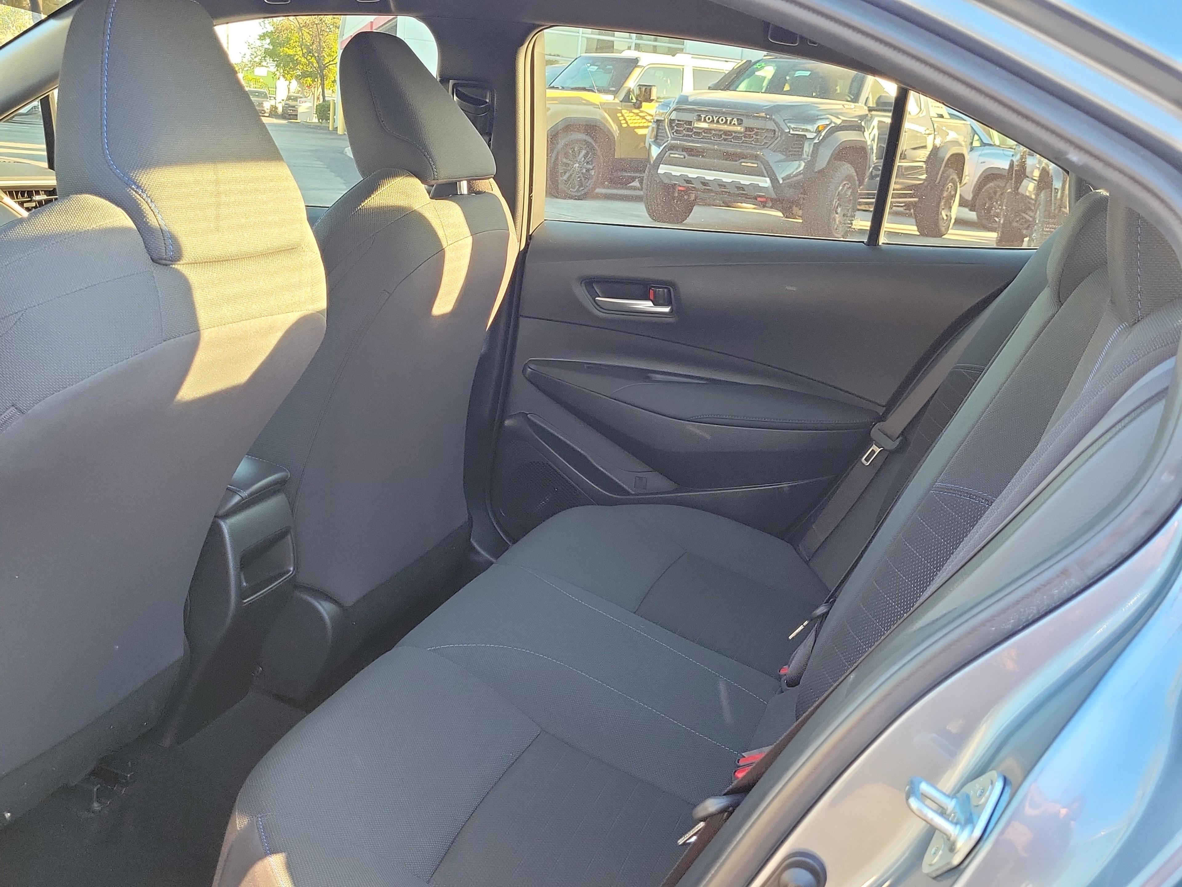 Toyota Corolla Se Fwd - Thumbnail 10