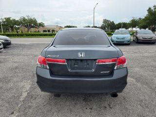 Honda Accord - Thumbnail 12