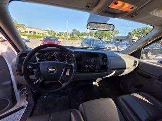 Chevrolet Silverado 2500 Hd Crew Cab - Thumbnail 16