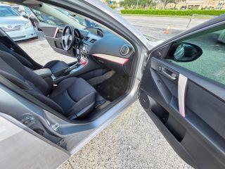 Mazda Mazda3 - Thumbnail 2