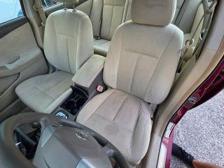 Nissan Altima - Thumbnail 17