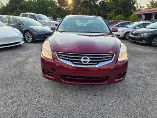 Nissan Altima - Thumbnail 8