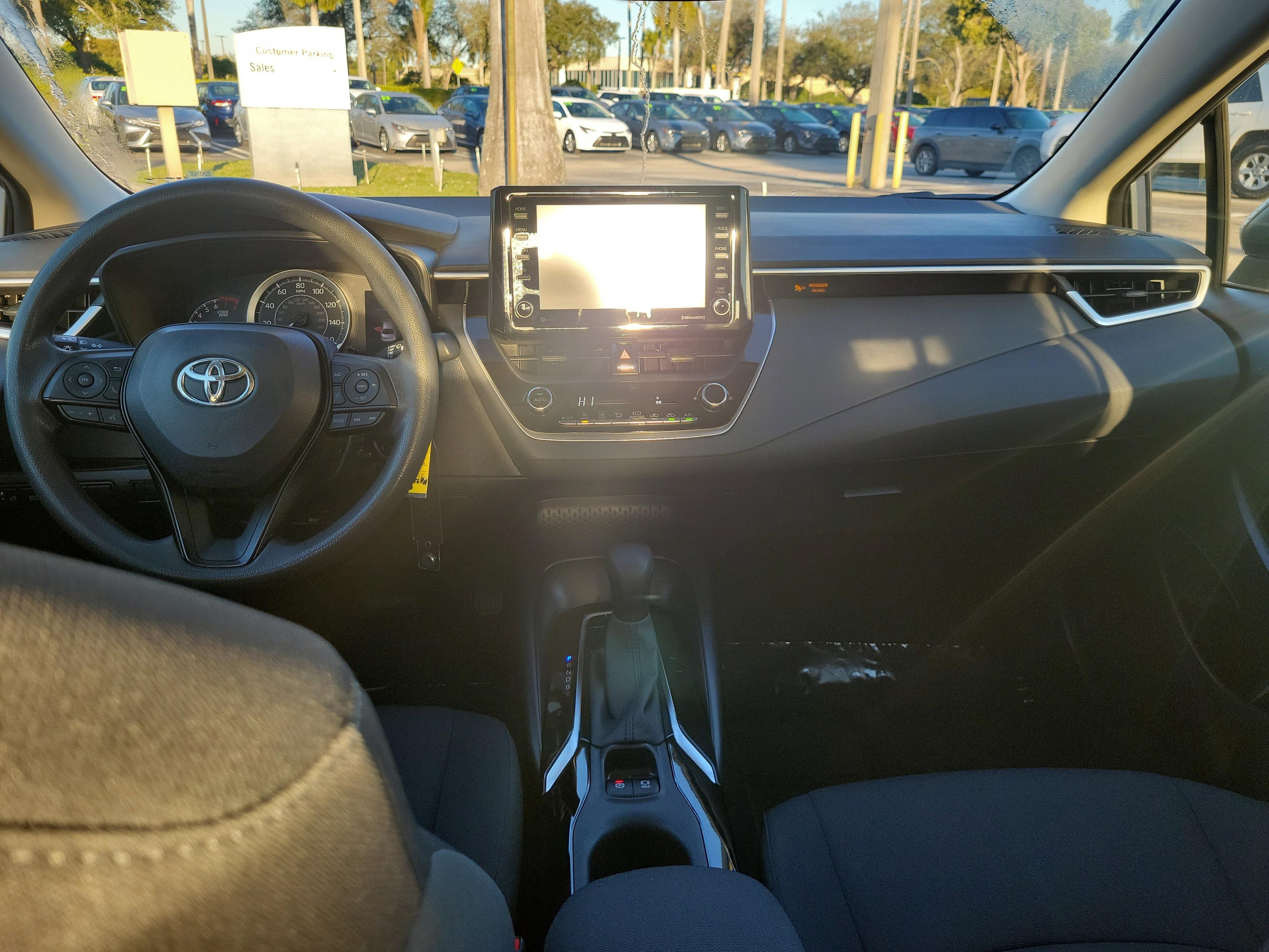 Toyota Corolla Le Fwd - Thumbnail 12