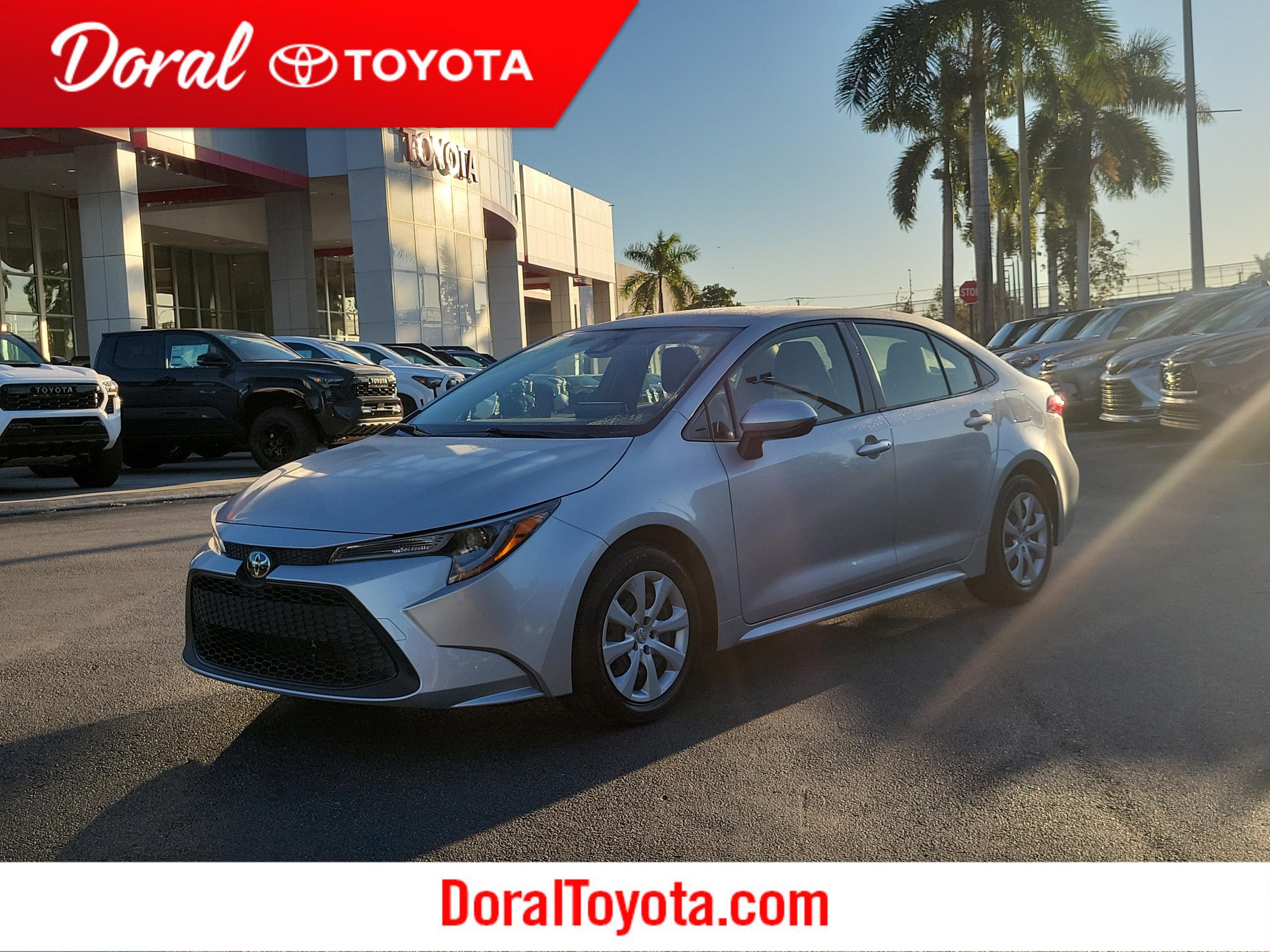 Toyota Corolla Le Fwd - Thumbnail 2