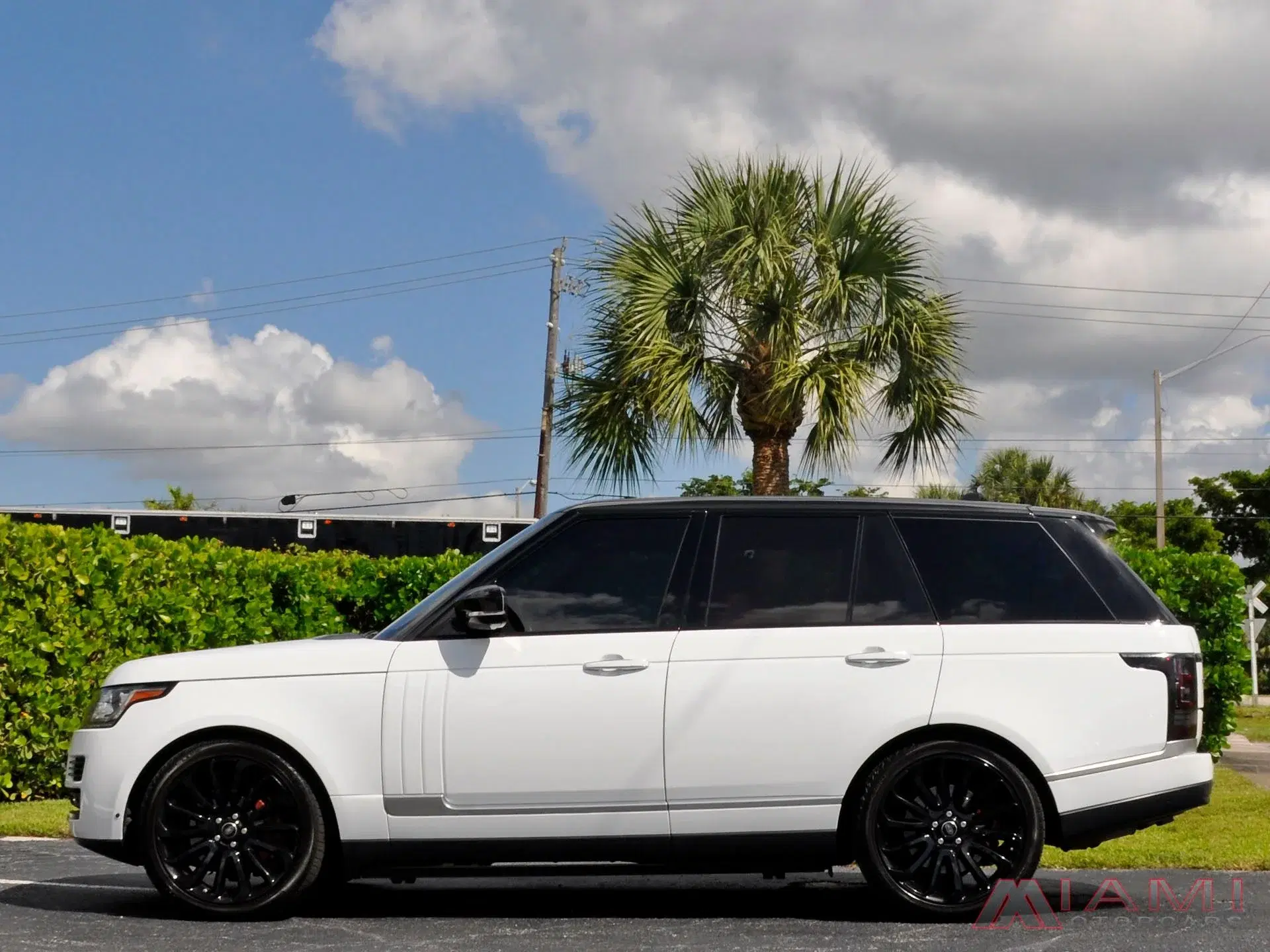 Land Rover Range Rover - Thumbnail 10