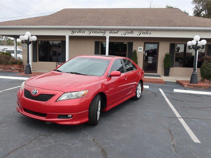 Toyota Camry SE - View 1