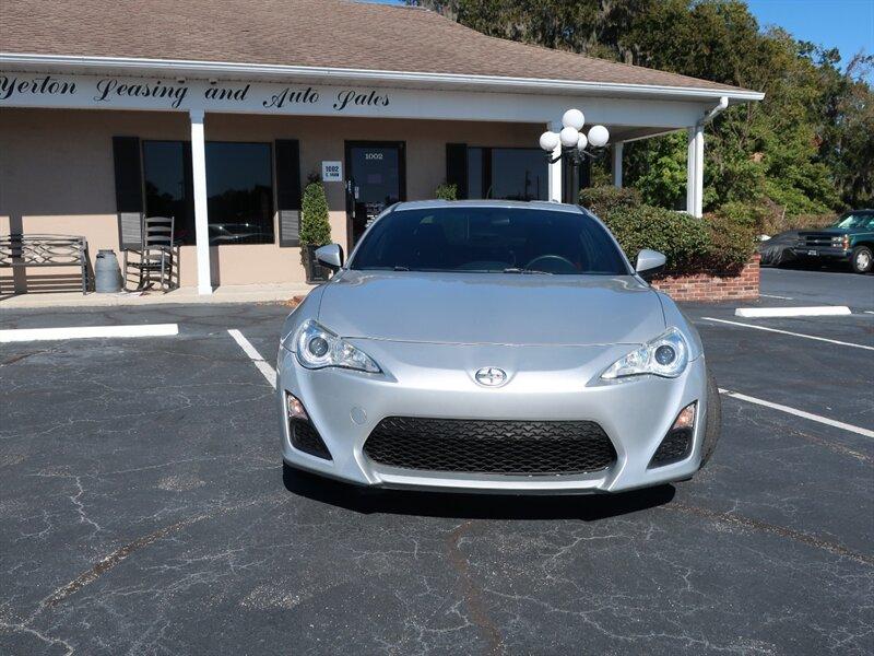 Scion FR-S - Thumbnail 2