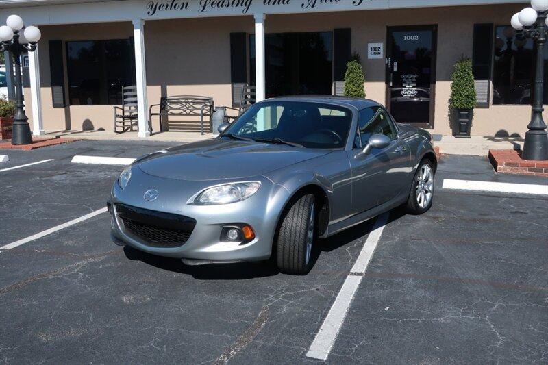 Mazda MX-5 Miata Grand Touring - View 1