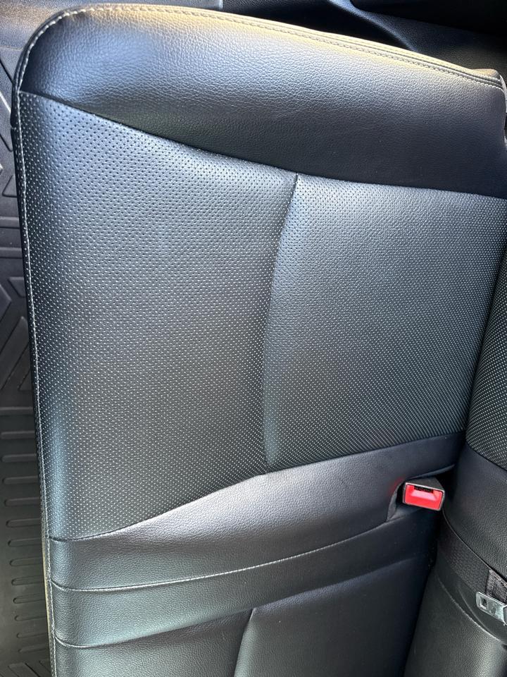 Ram 2500Laramie 4X4 Mega Cab 6'4" Box - Thumbnail 17