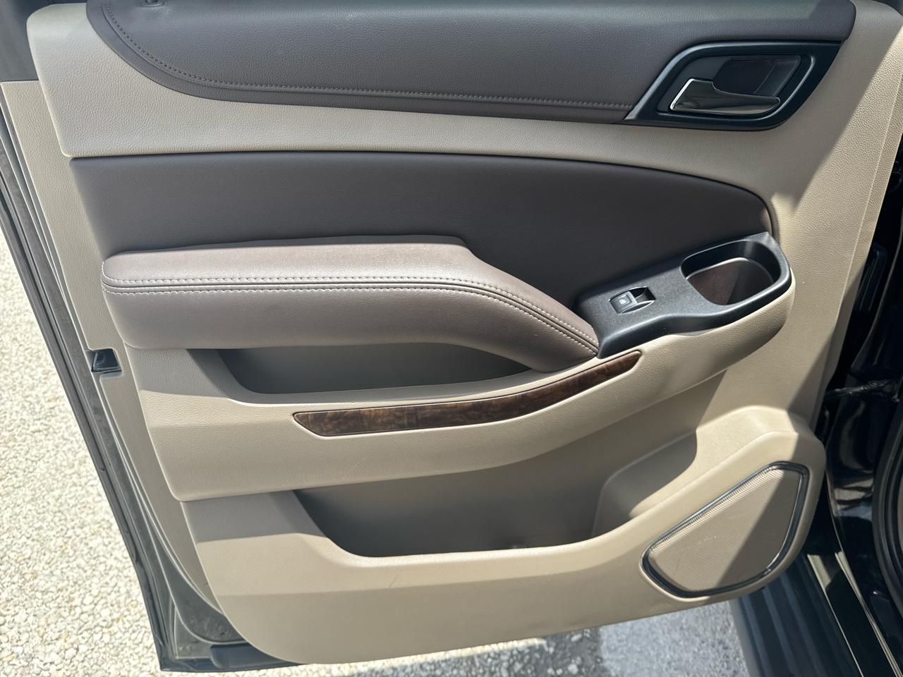 Chevrolet Suburban2Wd 4Dr Lt - Thumbnail 20