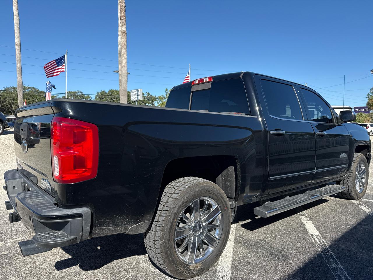 Chevrolet Silverado 15004Wd Crew Cab 143.5" High Country - Thumbnail 7