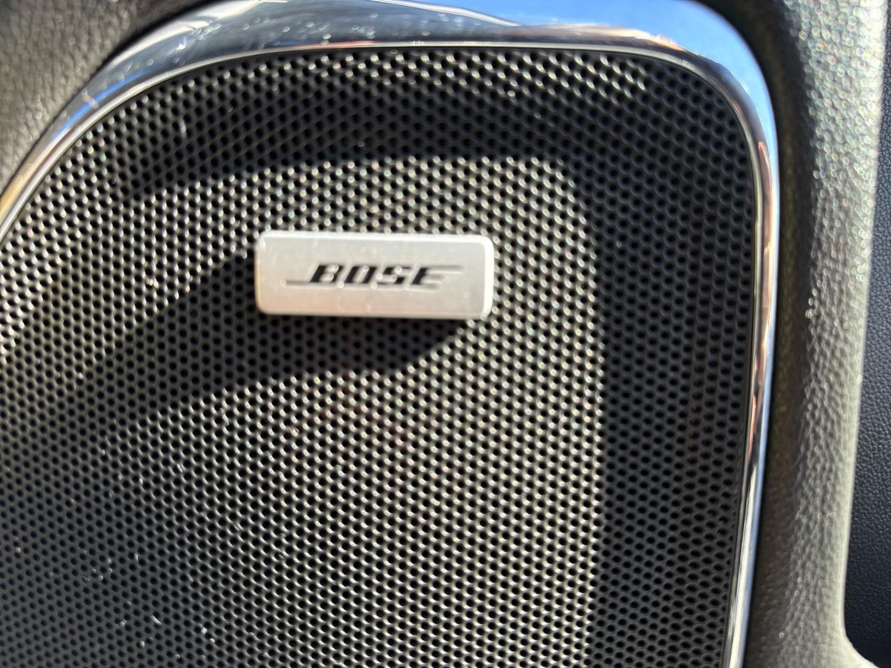 Chevrolet Silverado 15004Wd Crew Cab 143.5" High Country - Thumbnail 16