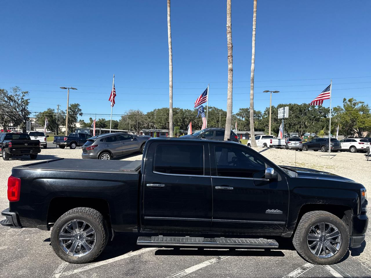 Chevrolet Silverado 15004Wd Crew Cab 143.5" High Country - Thumbnail 8