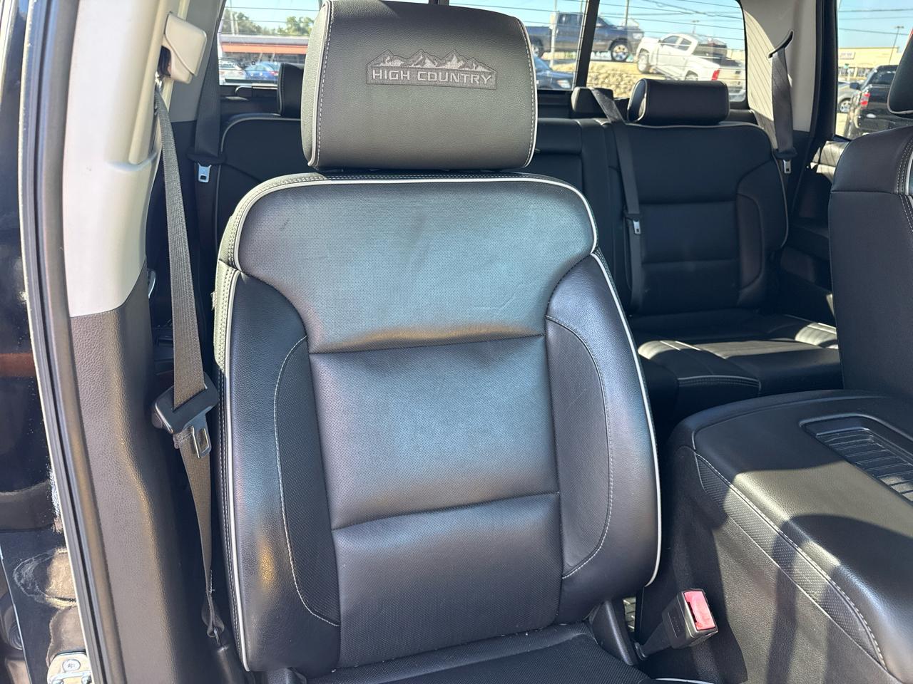 Chevrolet Silverado 15004Wd Crew Cab 143.5" High Country - Thumbnail 12