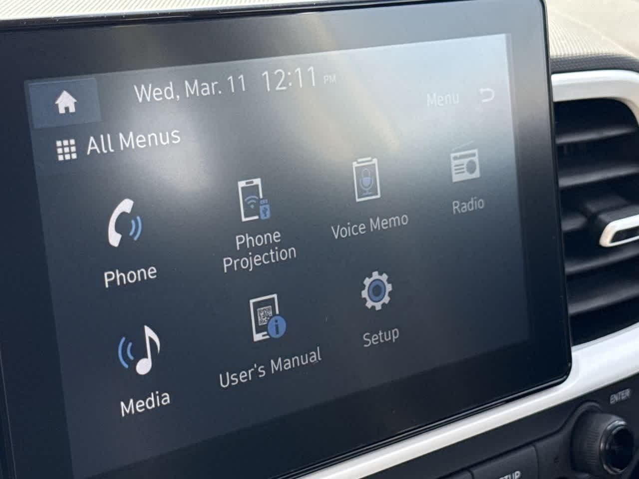 Hyundai Venue Sel W/Two-Tone Roof Fwd Sport Utility - Thumbnail 18