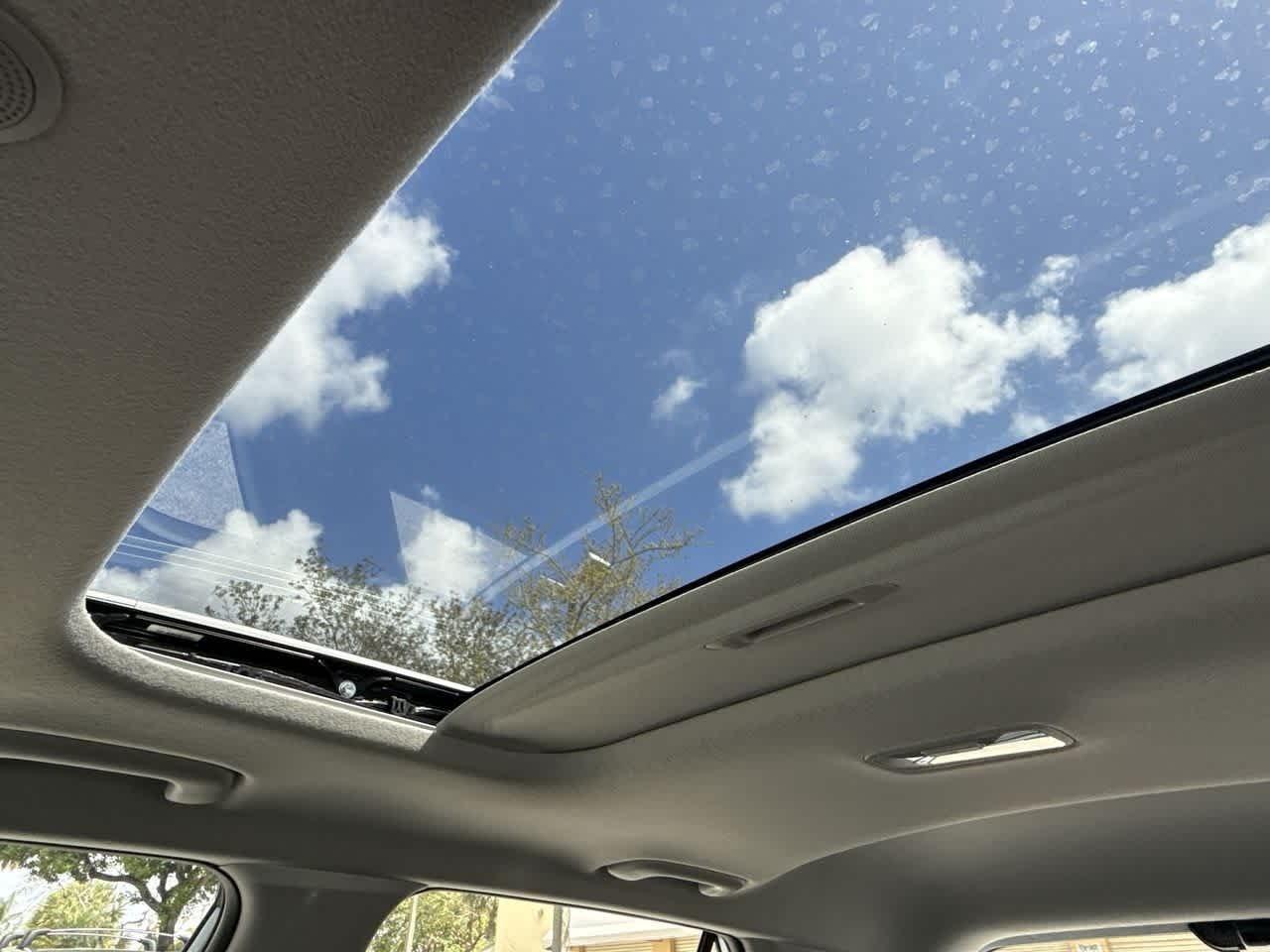 Hyundai Venue Sel Fwd Sport Utility - Thumbnail 17