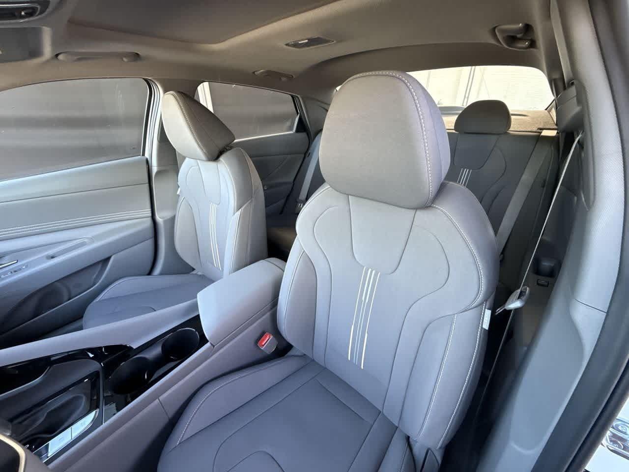 Hyundai Elantra Sel Sport Premium Fwd 4Dr Car - Thumbnail 14