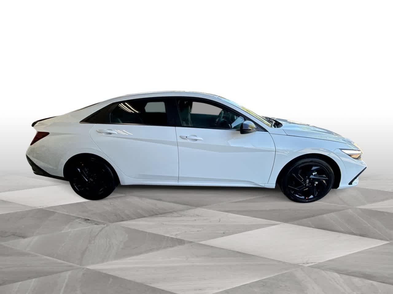 Hyundai Elantra Sel Sport Premium Fwd 4Dr Car - Thumbnail 9