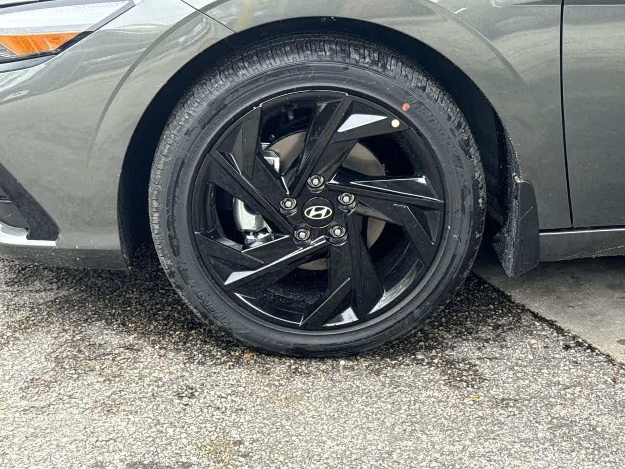 Hyundai Elantra Sel Sport Premium Fwd 4Dr Car - Thumbnail 11