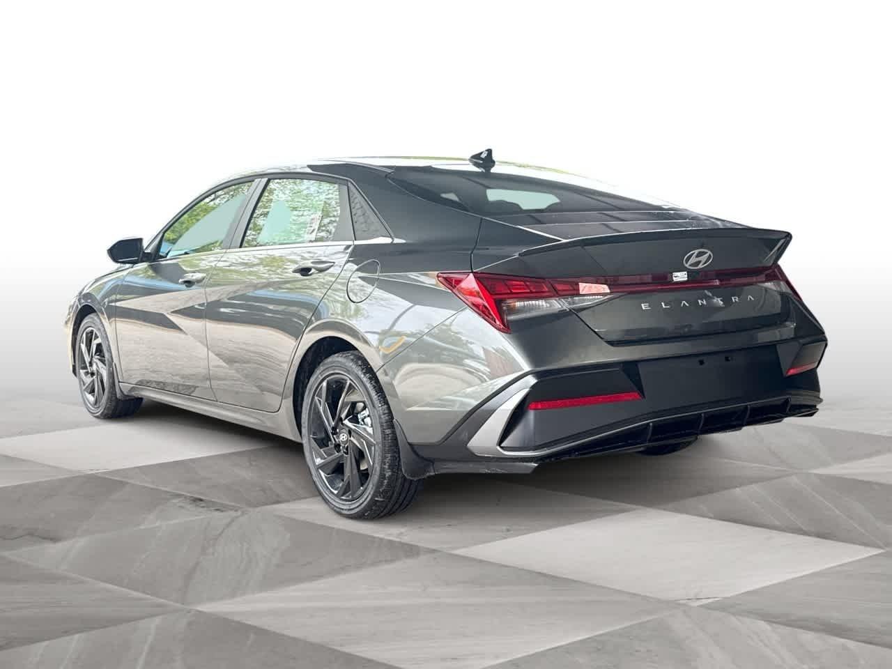 Hyundai Elantra Sel Sport Premium Fwd 4Dr Car - Thumbnail 6