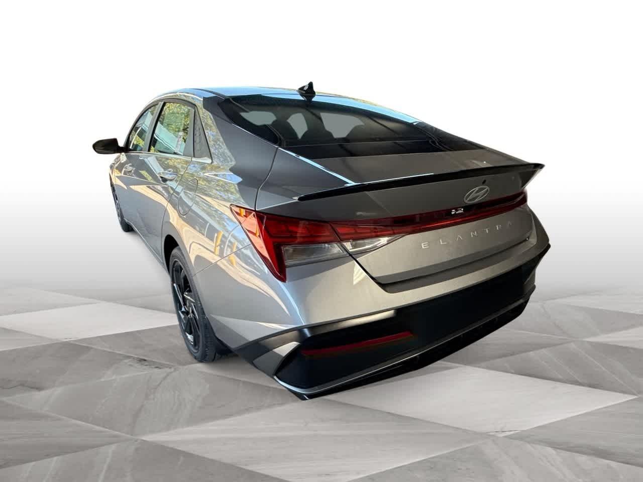 Hyundai Elantra Sel Sport Premium Fwd 4Dr Car - Thumbnail 6