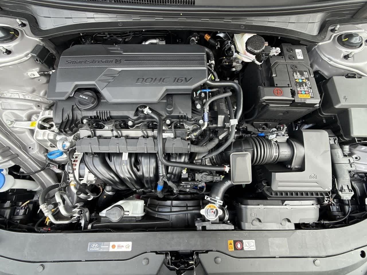 Hyundai Elantra Sel Sport Premium Fwd 4Dr Car - Thumbnail 12