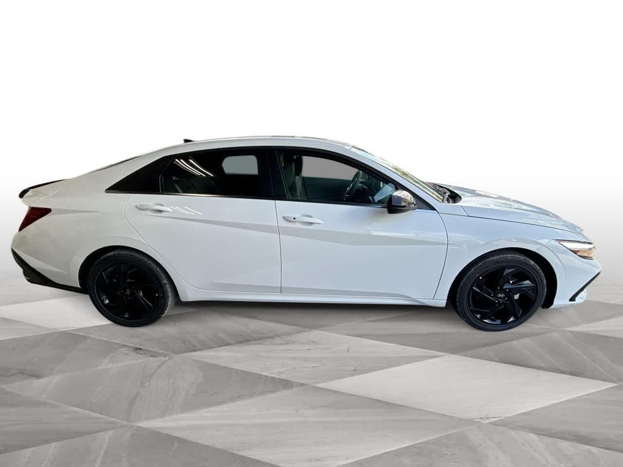 Hyundai Elantra Sel Sport Premium Fwd 4Dr Car - Thumbnail 9