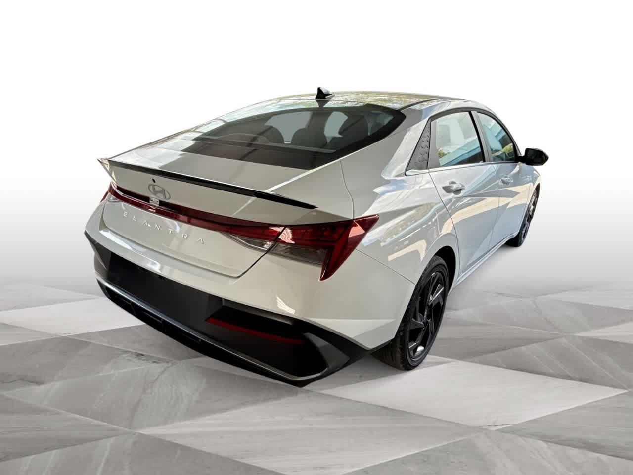 Hyundai Elantra Sel Sport Premium Fwd 4Dr Car - Thumbnail 8