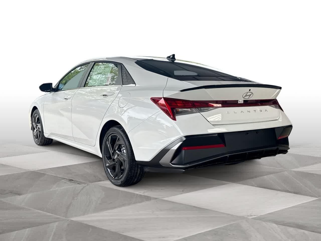 Hyundai Elantra Sel Sport Premium Fwd 4Dr Car - Thumbnail 6