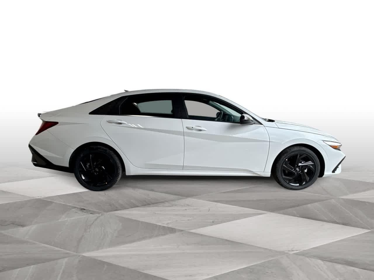 Hyundai Elantra Sel Sport Premium Fwd 4Dr Car - Thumbnail 9