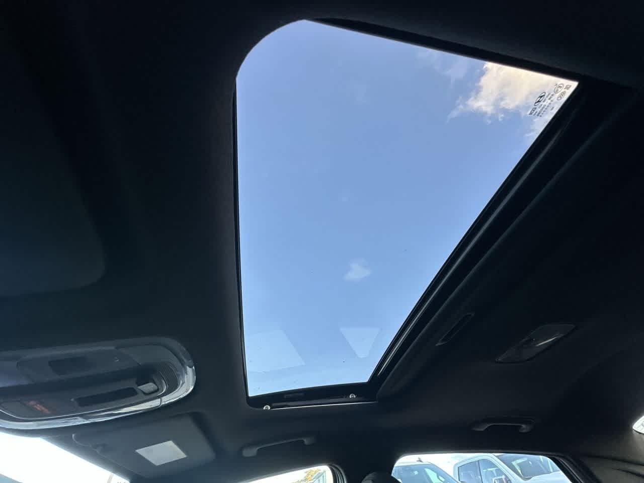 Hyundai Elantra Sel Sport Premium Fwd 4Dr Car - Thumbnail 17