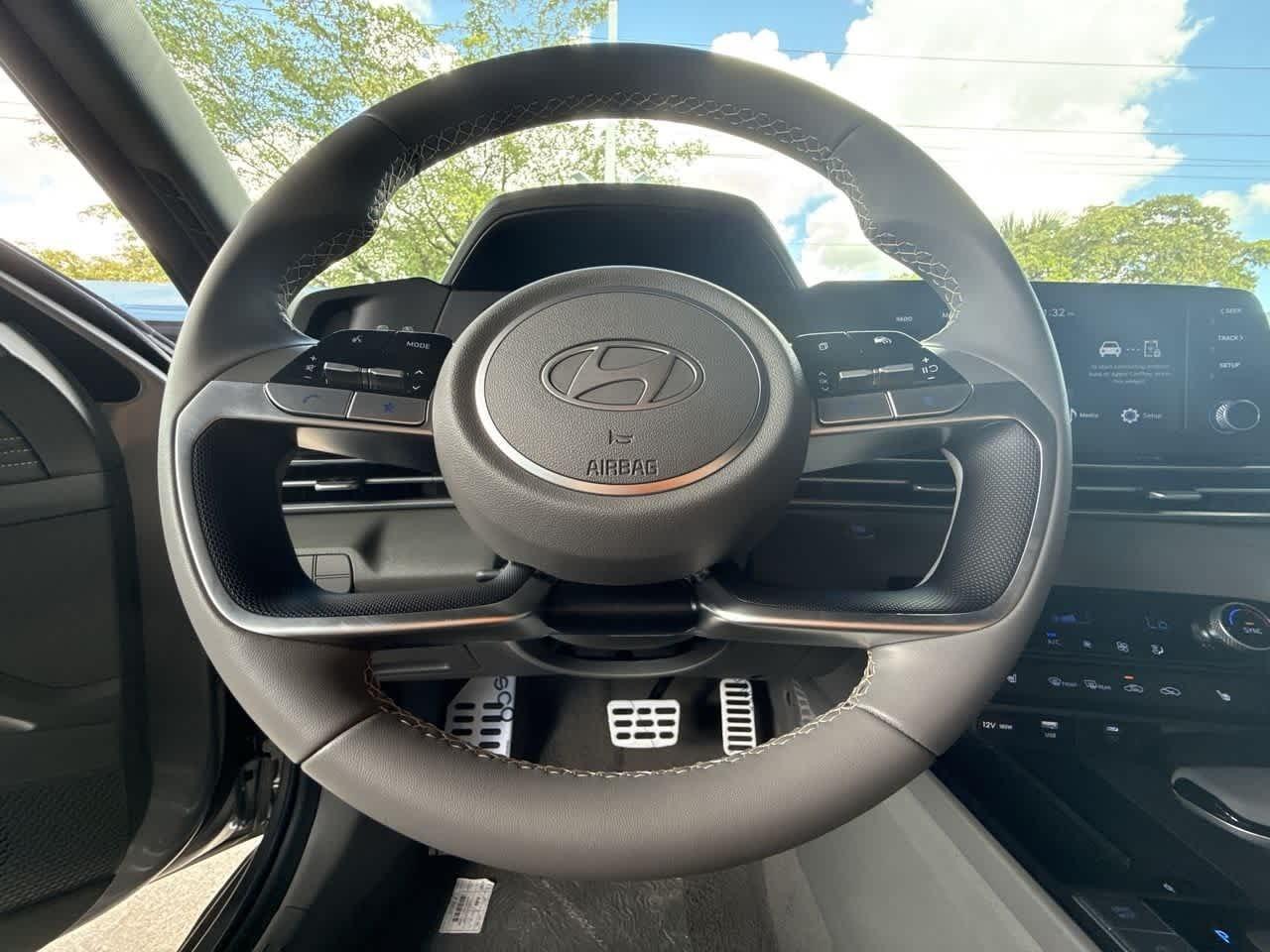 Hyundai Elantra Sel Sport Premium Fwd 4Dr Car - Thumbnail 15