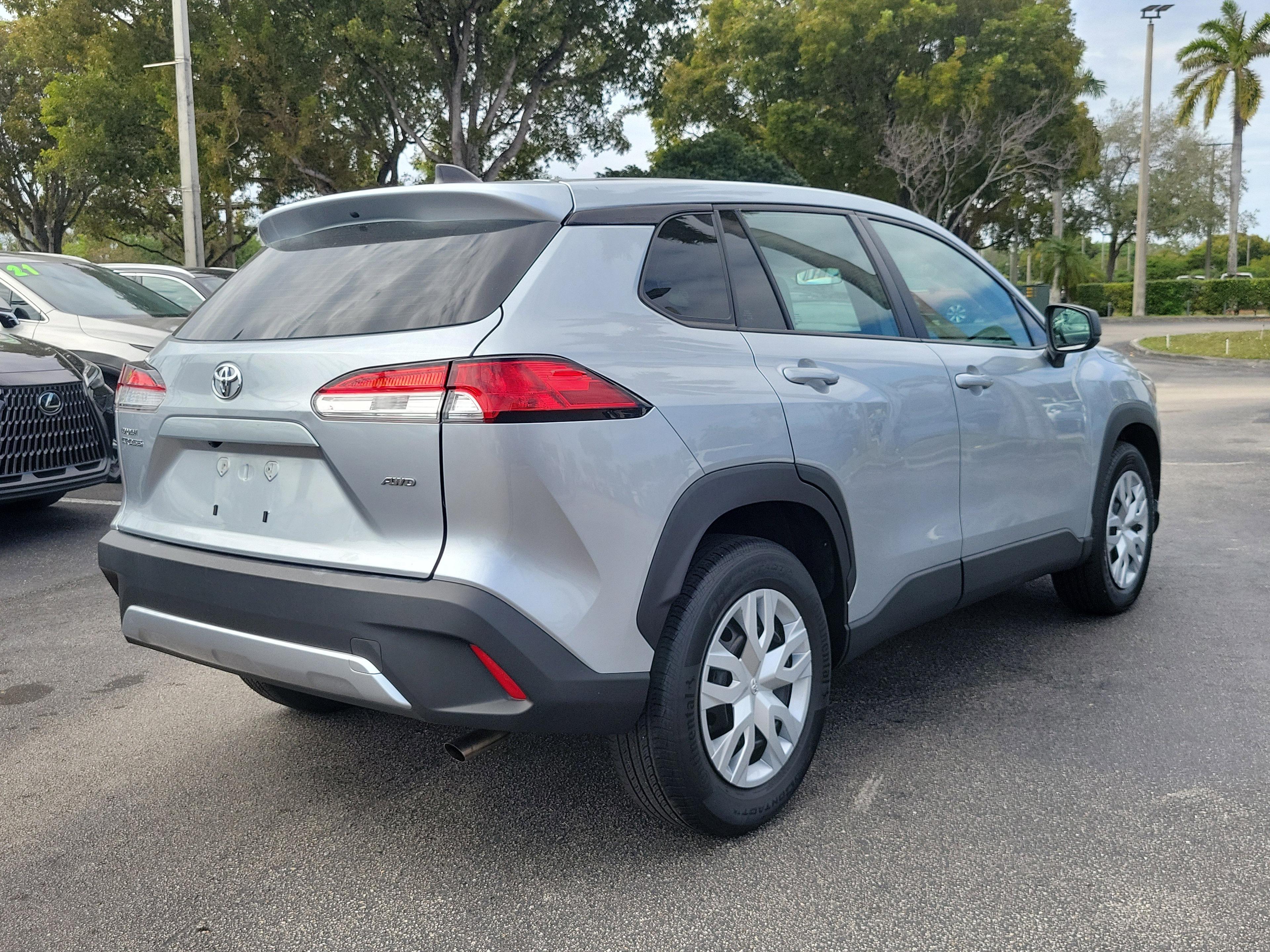 Toyota Corolla Cross L Awd - Thumbnail 5