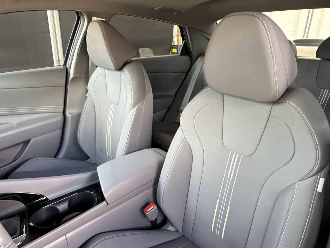 Hyundai Elantra Sel Sport Premium Fwd 4Dr Car - Thumbnail 14