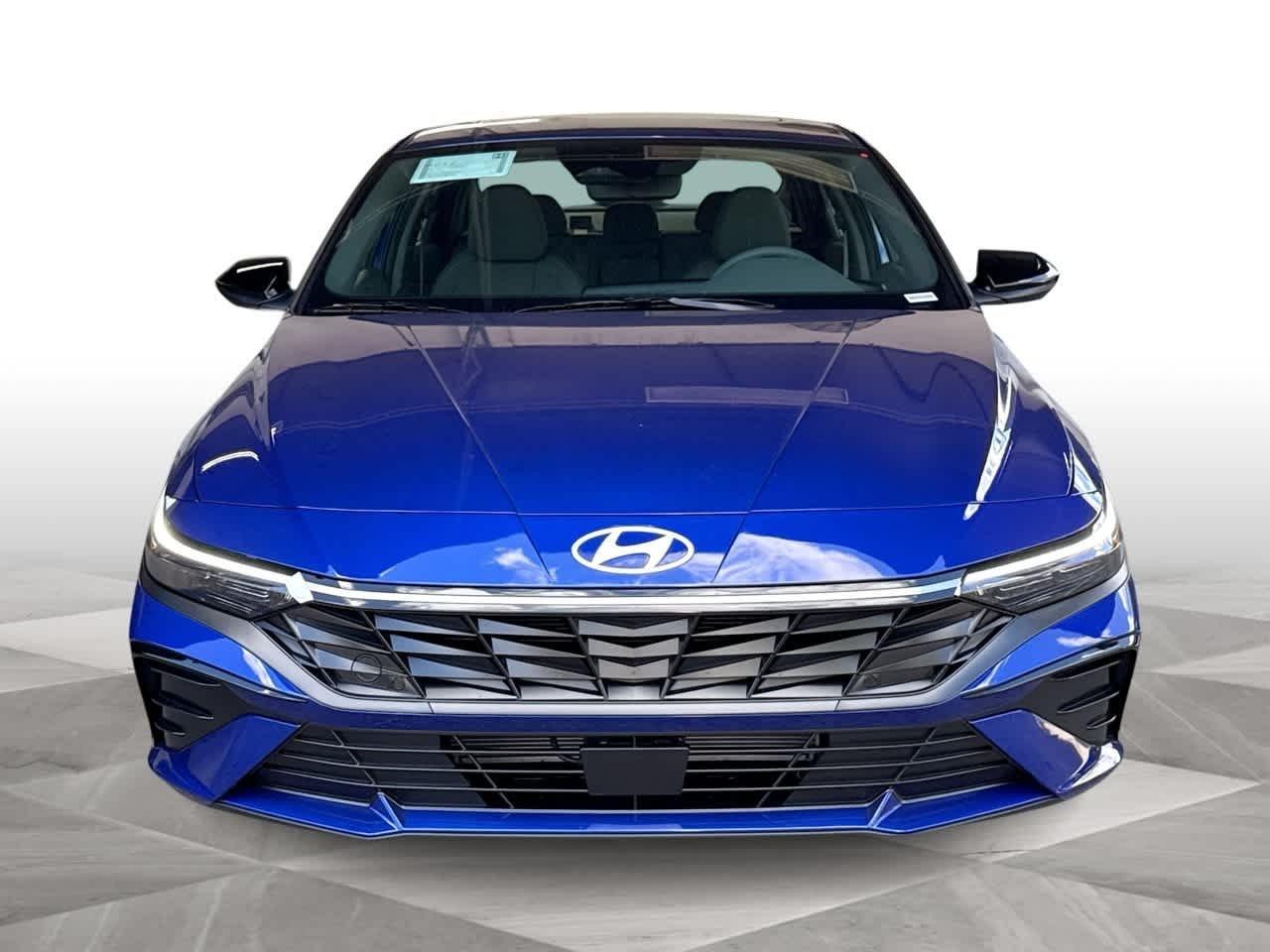 Hyundai Elantra Sel Sport Premium Fwd 4Dr Car - Thumbnail 3