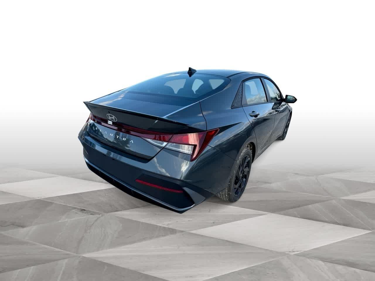 Hyundai Elantra Sel Sport Fwd 4Dr Car - Thumbnail 8