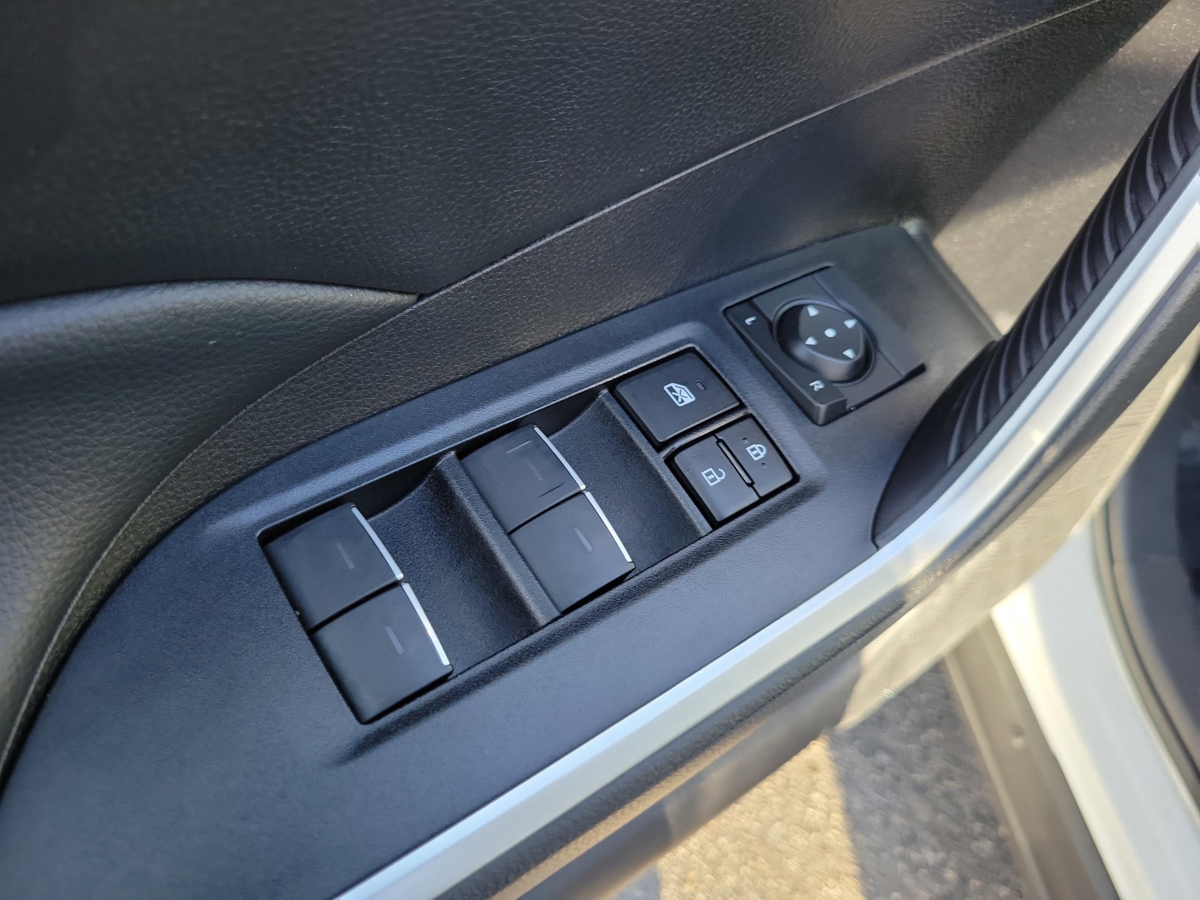 Toyota Rav4 Hybrid Xle Awd - Thumbnail 15