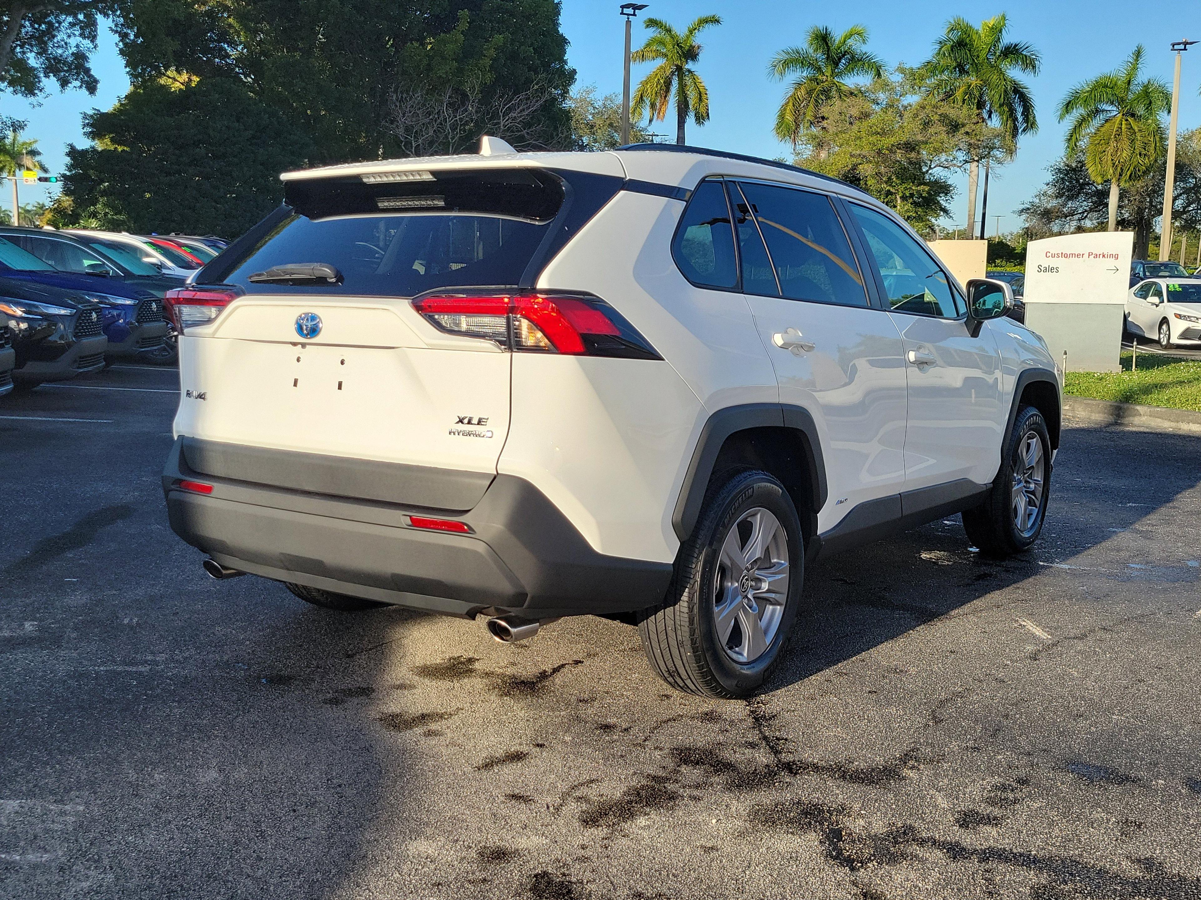 Toyota Rav4 Hybrid Xle Awd - Thumbnail 6