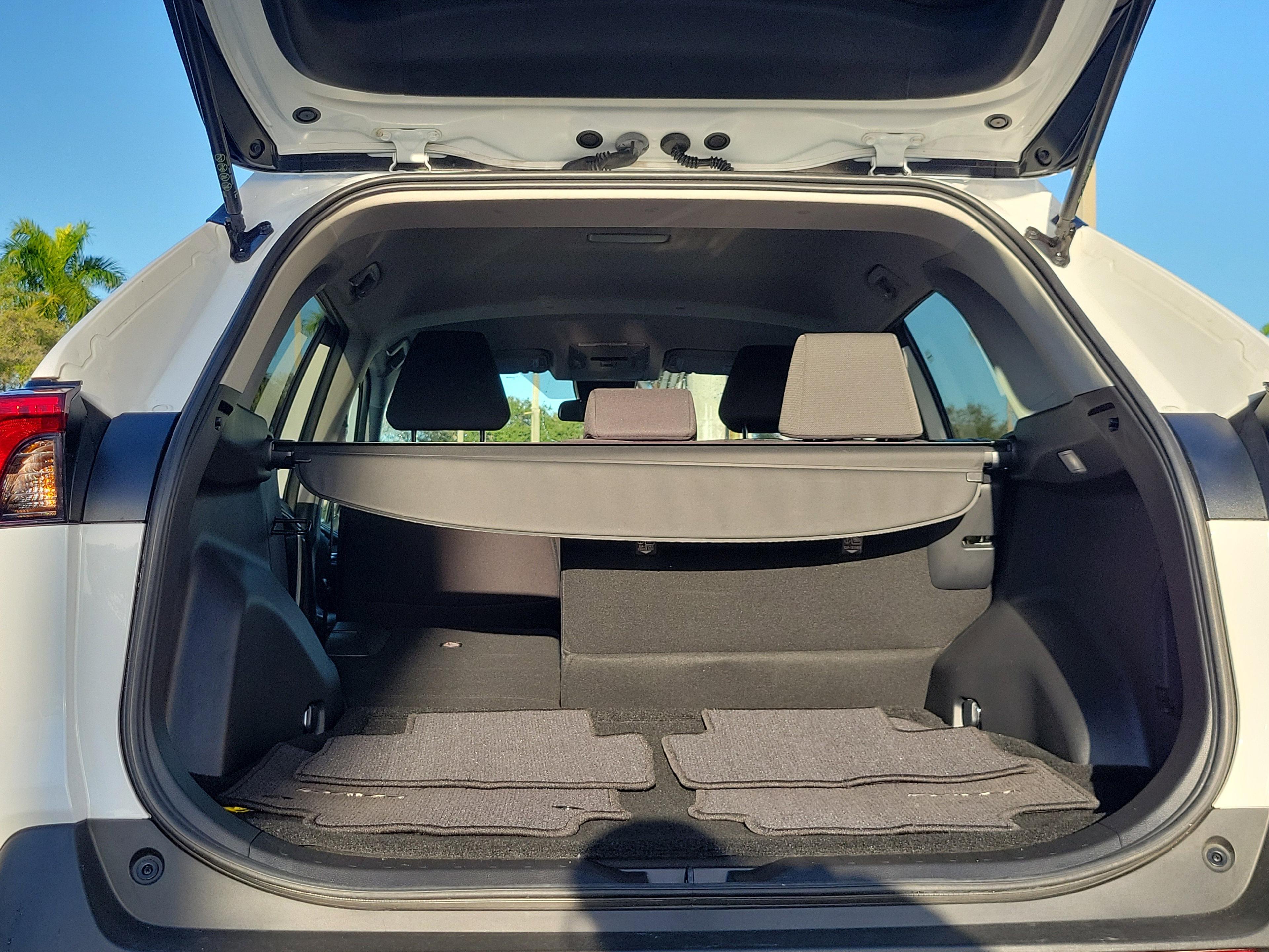 Toyota Rav4 Hybrid Xle Awd - Thumbnail 9