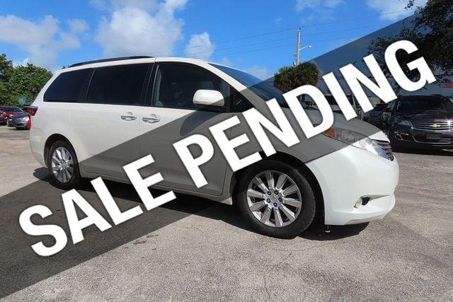 Toyota SIENNA XLE 8-PASSENGER - View 1