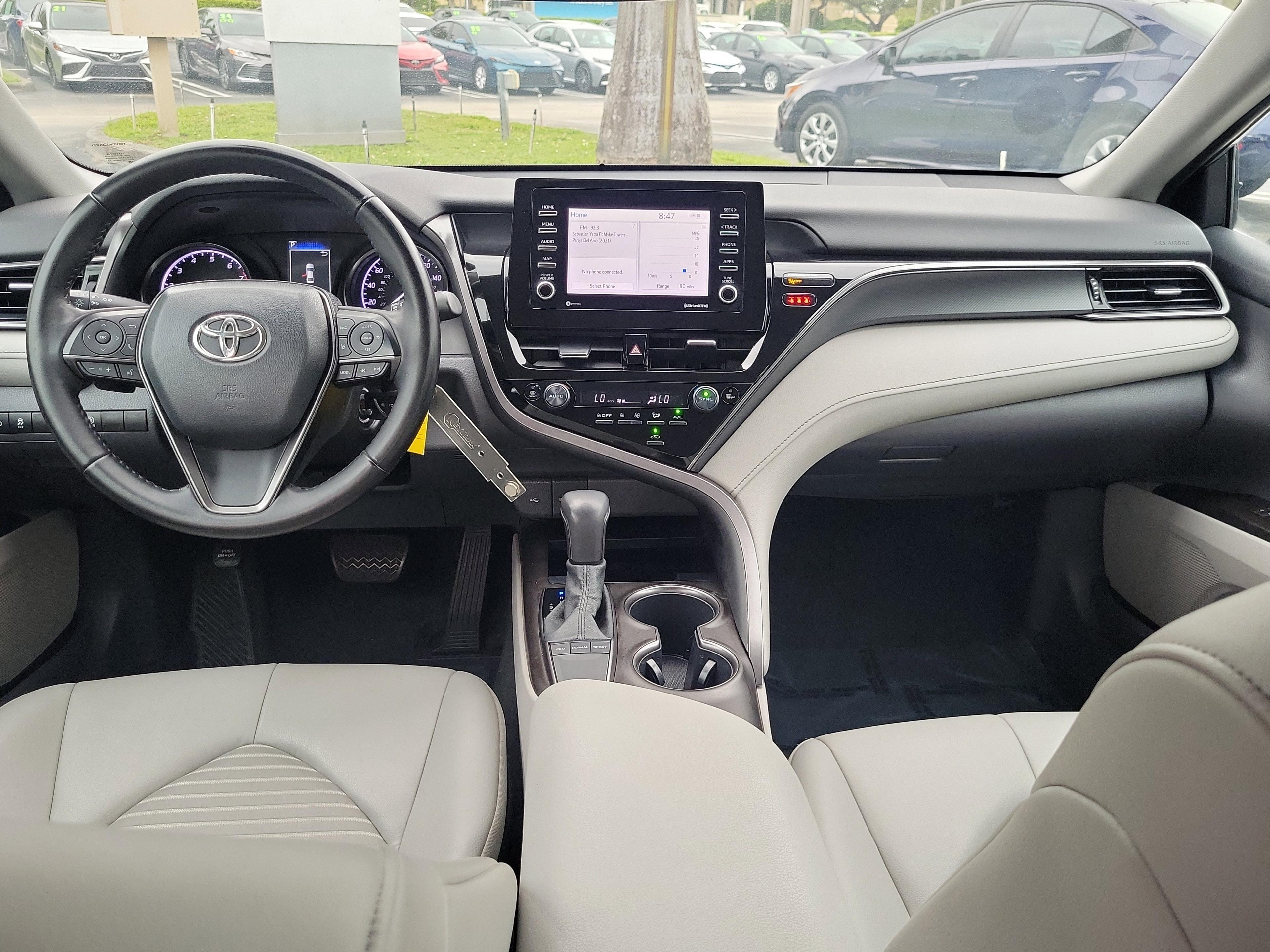 Toyota Camry Se Fwd - Thumbnail 11