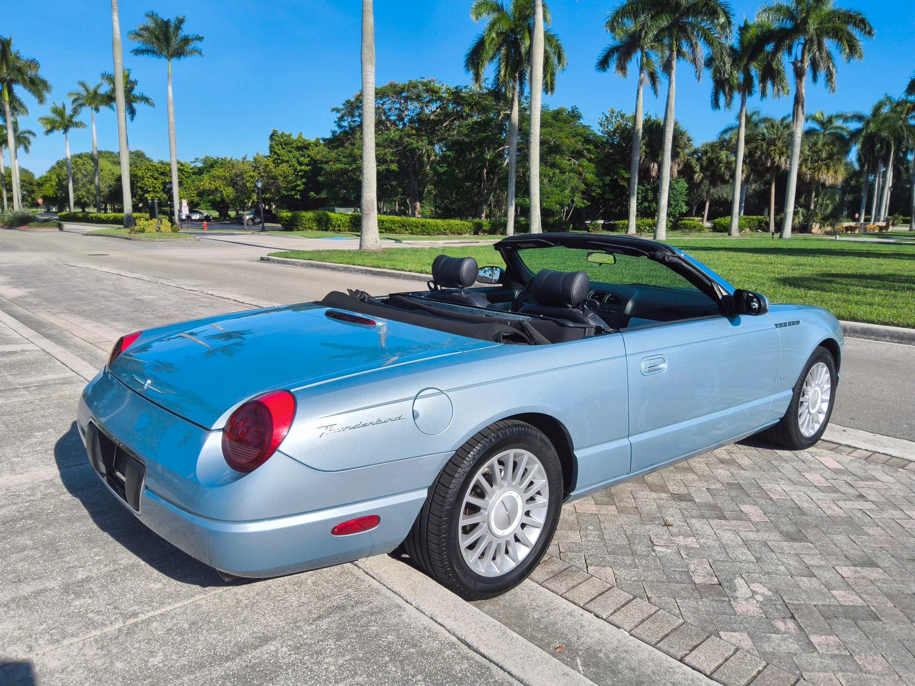 Ford Thunderbird - Thumbnail 7
