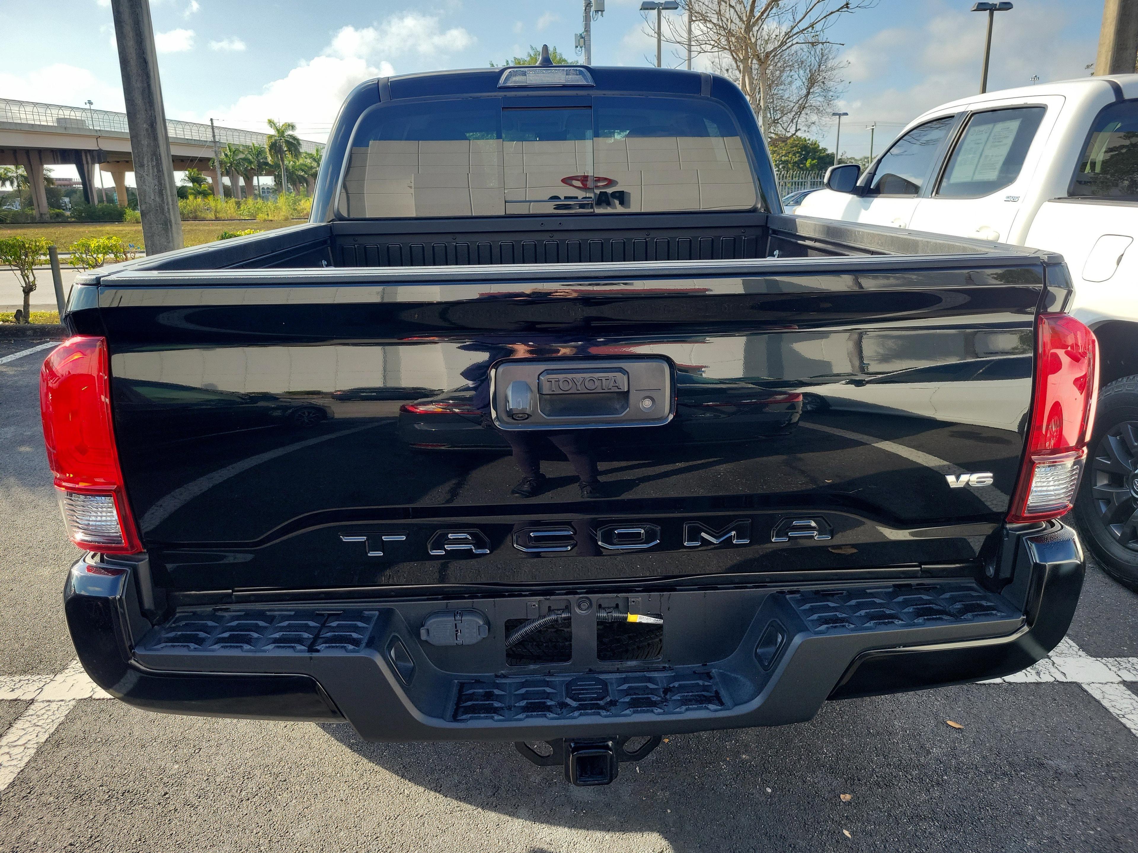 Toyota Tacoma 2Wd Sr5 Rwd Crew Cab - Thumbnail 6